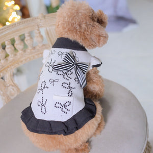 カシミヤ混のホワイトリボンジャカード柄ニットワンピース背面デザイン｜背中にリボン付き｜小型犬用犬服 KALINA