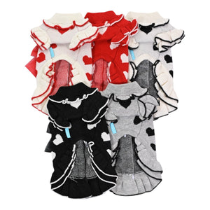 ハート柄ニットワンピースのカラーは５色。やさしい配色でバレンタインにもぴったりな犬服の前身