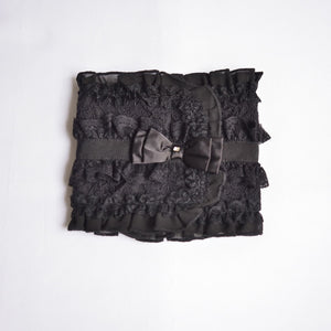 KALINAのマナーベルト各色。黒はシックで落ち着いた印象の定番カラー。