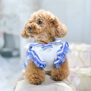 UVカットセーラーニットワンピース ブルー 斜め前からの着用イメージ