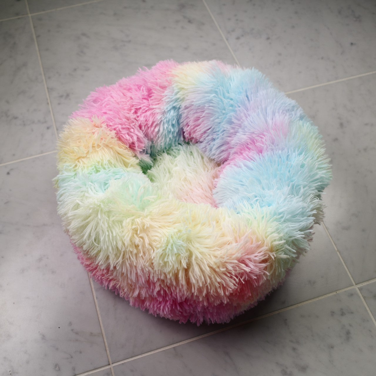丸型ふわふわベッドXSサイズ  レインボー | 小型犬 ドッグウェア お昼寝 おしゃれ KALINA
